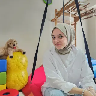 Dkt. Günay Nur Aydemir profilinde yer alan galeri fotoğrafı.