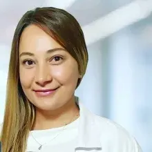 Op. Dr. Kıvılcım Bektaş — Kadın Hastalıkları Ve Doğum, Çukurova, Adana. Portre fotoğrafı.