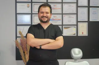 Dt. M.Suphi Çelikoğlu profilinde yer alan galeri fotoğrafı.