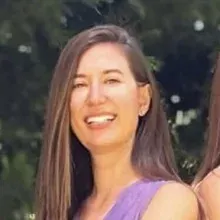 Uzm. Dr. Gamze Yanpar Erdem — Dermatoloji, Mersin. Portre fotoğrafı.