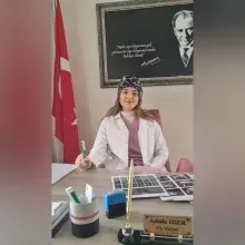 Dt. Aybüke Üzer — Diş Hekimi, Kahramanmaraş. Portre fotoğrafı.