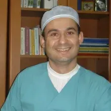 Op. Dr. Vedat Sağır — Genel Cerrahi, Balıkesir. Portre fotoğrafı.
