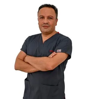 Op. Dr. Hasan Uzer — Genel Cerrahi, Kayseri. Portre fotoğrafı.