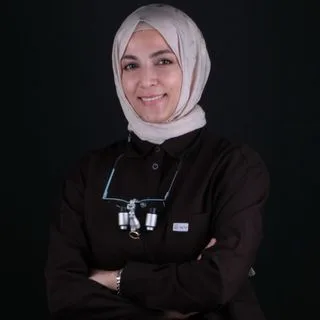 Uzm. Dt. Nilüfer Sümeyra Yıldırım — Sakarya. Portre fotoğrafı.
