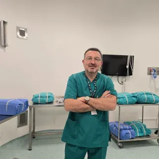 Op. Dr. Özgür Aydın profilinde yer alan galeri fotoğrafı.