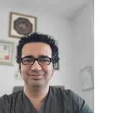 Uzm. Dr. Umut Koşan — Fiziksel Tıp Ve Rehabilitasyon, Balıkesir. Portre fotoğrafı.