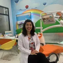 Uzm. Dt. Elif Tekpınar — Ankara. Portre fotoğrafı.