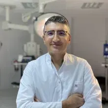 Doç. Dr. Serdar Altun — Plastik Rekonstrüktif Ve Estetik Cerrahi, Elazığ. Portre fotoğrafı.