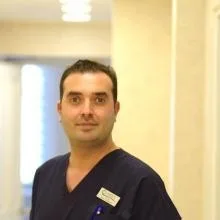Dt. Mahir Südemen — Diş Hekimi, Çankaya, Ankara. Portre fotoğrafı.