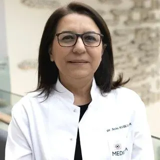 Op. Dr. Sevim Nuran Kuşlu Çiçek — Genel Cerrahi, Beylikdüzü, İstanbul. Portre fotoğrafı.