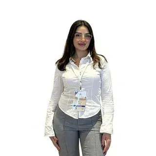 Fzt. Melike Şen — Fizyoterapi Ve Rehabilitasyon, Antalya. Portre fotoğrafı.