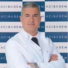 Prof. Dr. Alper Fındıkçıoğlu — Göğüs Cerrahisi, Seyhan, Adana. Portre fotoğrafı.