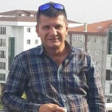 Op. Dr. Özcan Evyapan — Göz Hastalıkları. Portre fotoğrafı.