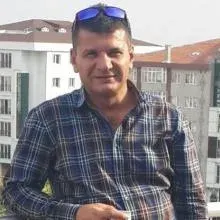 Op. Dr. Özcan Evyapan — Göz Hastalıkları. Portre fotoğrafı.
