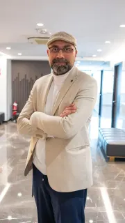 Doç. Dr. Ümit Alakuş profilinde yer alan galeri fotoğrafı.