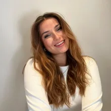 Erg. Hatice Berra Kurtulmuş — Ergoterapi, İstanbul. Portre fotoğrafı.