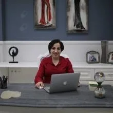 Op. Dr. Nurgül Altuntaş — Plastik Rekonstrüktif Ve Estetik Cerrahi, Kocaeli. Portre fotoğrafı.