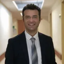 Dr. Öğr. Üyesi Berk Arapi — Kalp Ve Damar Cerrahisi, Fatih, İstanbul. Portre fotoğrafı.