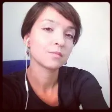Op. Dr. Hatice Sıçramaz — Üroloji, Sakarya. Portre fotoğrafı.