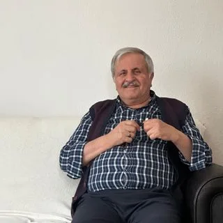 Dr. Fahri Özel — Pratisyen, Gümüşhane. Portre fotoğrafı.