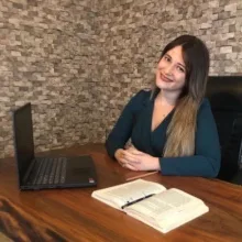 Psk. Seda Haleblioğlu — Psikoloji, Hatay. Portre fotoğrafı.