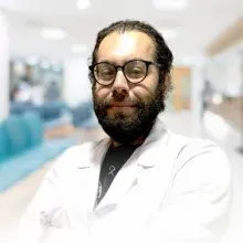 Op. Dr. Serdar Şirazi — Ortopedi Ve Travmatoloji, Gaziosmanpaşa, İstanbul. Portre fotoğrafı.