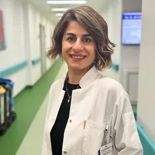 Op. Dr. Gizem Boz İzceyhan — Kadın Hastalıkları Ve Doğum, Kadıköy, İstanbul. Portre fotoğrafı.