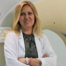 Prof. Dr. Nefise Çağla Tarhan — Radyoloji, Ankara. Portre fotoğrafı.
