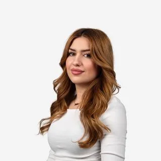 Dkt. Selin Aydan Erdoğan — Dil ve Konuşma Terapisi, Kayseri. Portre fotoğrafı.