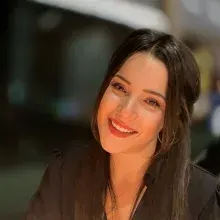 Kl. Psk. Ece Pınar Karataş — Psikoloji, İstanbul. Portre fotoğrafı.