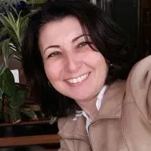 Dr. Dt. Yeşim Tüfekçi Hemiş — Muğla. Portre fotoğrafı.