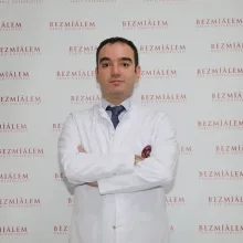 Dr. Öğr. Üyesi Enver Kunduz — Genel Cerrahi. Portre fotoğrafı.
