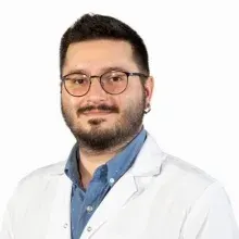 Uzm. Dr. İçsel Duru Yıldırım — Çocuk ve Ergen Psikiyatrisi, Üsküdar, İstanbul. Portre fotoğrafı.