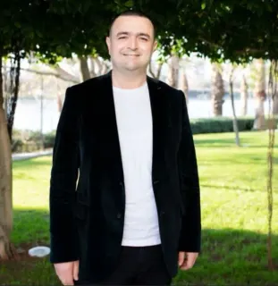 Uzm. Dr. Ali Seçkin Yalçın profilinde yer alan galeri fotoğrafı.
