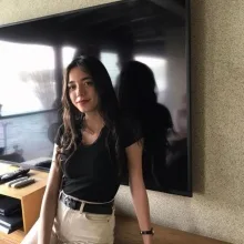 Dyt. İrem Semizoğlu — Diyetisyen, Bursa. Portre fotoğrafı.