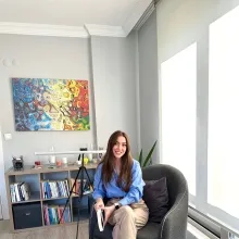 Kl. Psk. F.Buse Hazar — Psikoloji, Antalya. Portre fotoğrafı.