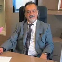 Prof. Dr. M. Volkan Aydın — Beyin Ve Sinir Cerrahisi, İstanbul. Portre fotoğrafı.