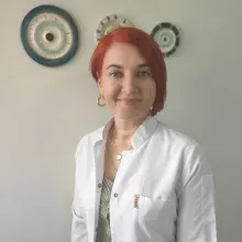Uzm. Dr. Selda Kap — Nöroloji, Çanakkale. Portre fotoğrafı.