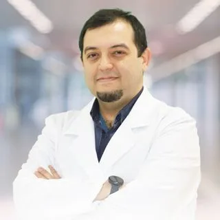 Op. Dr. Selim Güldiken — Göz Hastalıkları, Muratpaşa, Antalya. Portre fotoğrafı.