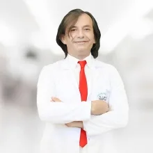 Op. Dr. Oskar Öğüten — Kadın Hastalıkları Ve Doğum, Etimesgut, Ankara. Portre fotoğrafı.