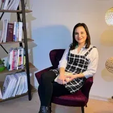 Psk. Dan. Feyza Nur Yazıcı — Psikolojik Danışma ve Rehberlik, Eskişehir. Portre fotoğrafı.