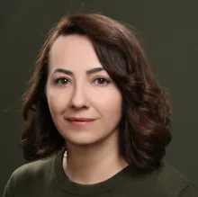 Uzm. Dr. Sevil Akbaba Türkoğlu — Psikiyatri, Çanakkale. Portre fotoğrafı.