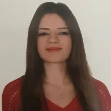 Kl. Psk. Damla Kuran — Psikoloji, İstanbul. Portre fotoğrafı.
