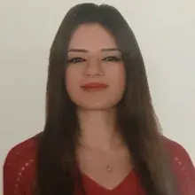 Kl. Psk. Damla Kuran — Psikoloji, İstanbul. Portre fotoğrafı.