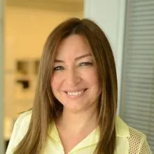 Uzm. Psk. Burcu Aksongur — Psikoloji, Ankara. Portre fotoğrafı.