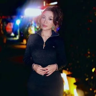 Psk. Ezgi Sarıgül — Psikoloji, Kocaeli. Portre fotoğrafı.
