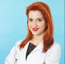 Uzm. Dr. Seçil Engin Uysal — Dermatoloji, Beşiktaş, İstanbul. Portre fotoğrafı.