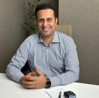 Prof. Dr. Murat Sünbül profilinde yer alan galeri fotoğrafı.