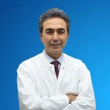 Prof. Dr. İhsan Bakır — Fatih, İstanbul. Portre fotoğrafı.