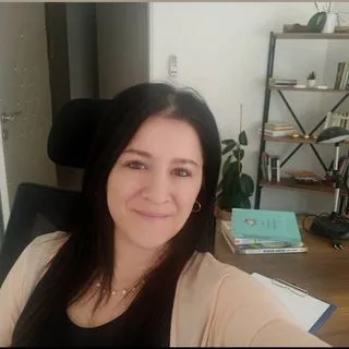 Psk. Göksu Miray Koç — Psikoloji. Portre fotoğrafı.